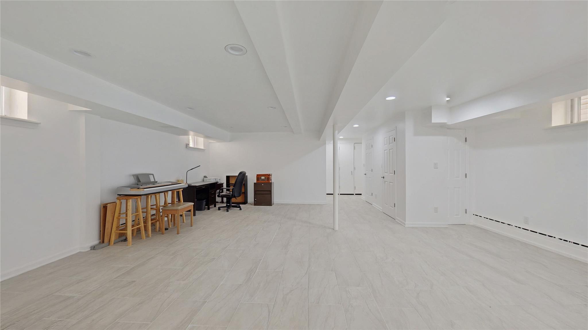 987 E 42nd Street, Brooklyn, NY 11210