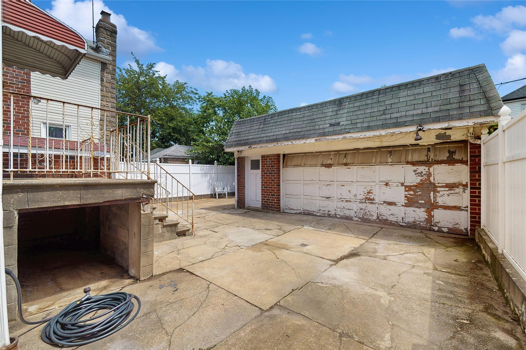 987 E 42nd Street, Brooklyn, NY 11210