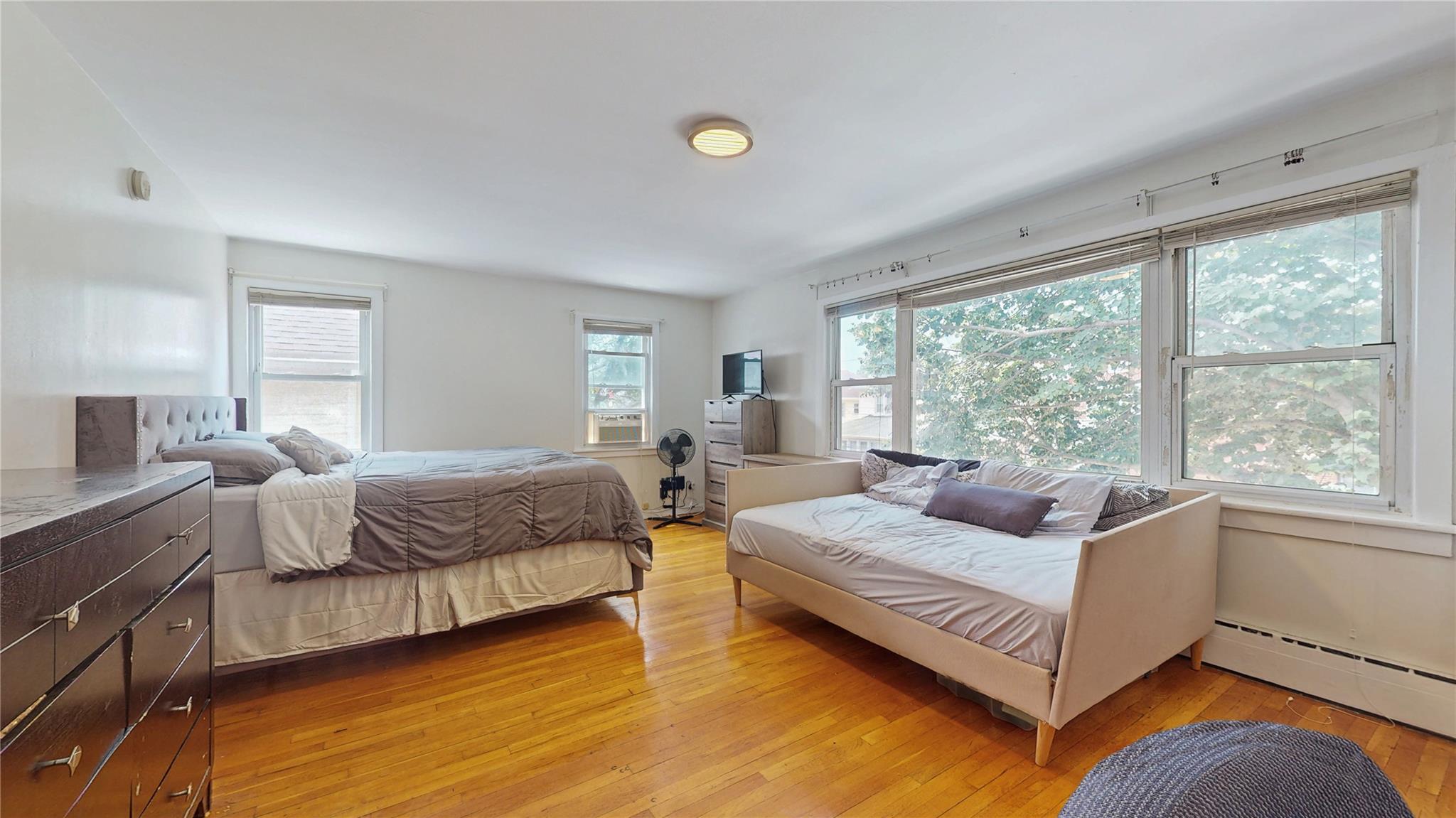 987 E 42nd Street, Brooklyn, NY 11210