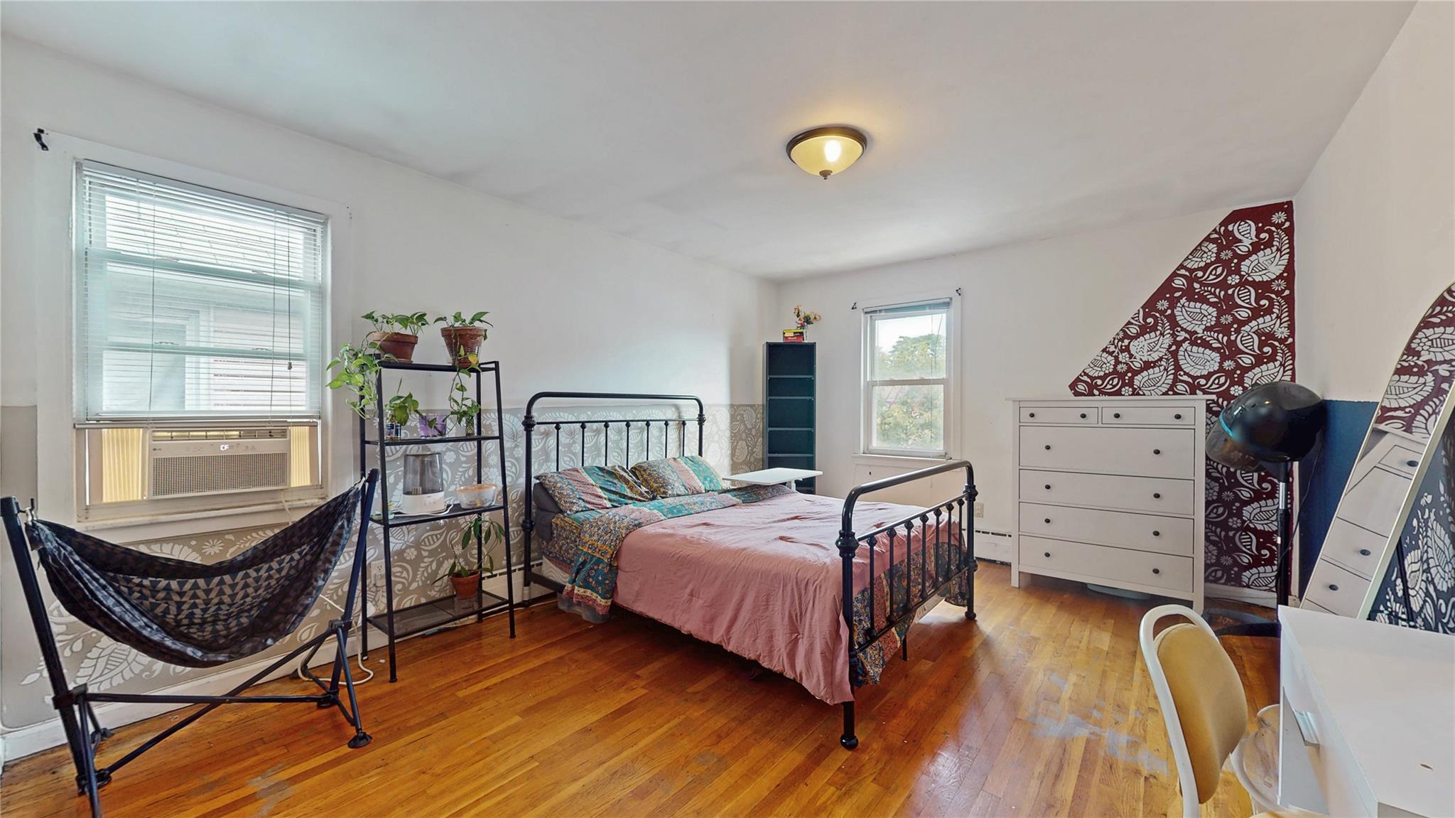 987 E 42nd Street, Brooklyn, NY 11210