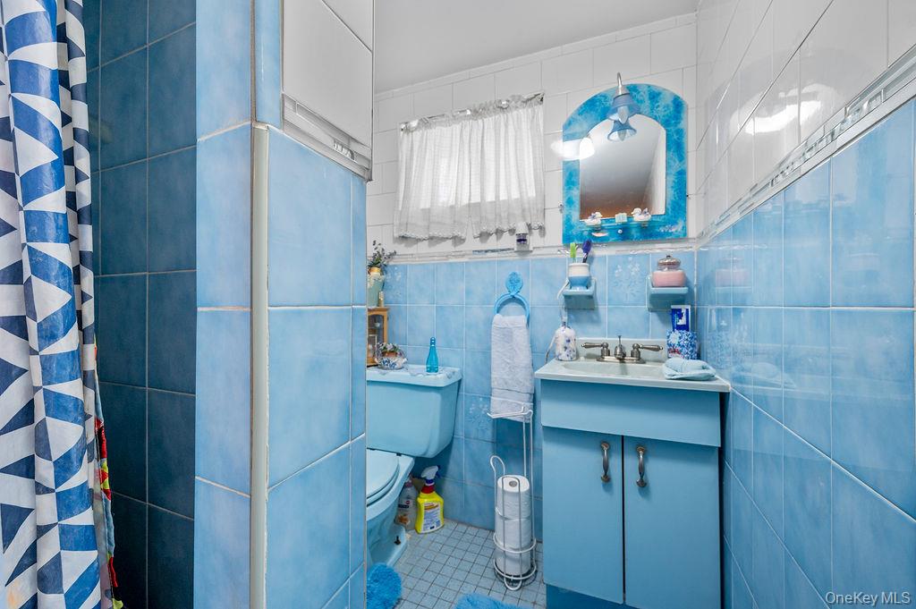 30-27 Murray Lane, Flushing, NY 11354