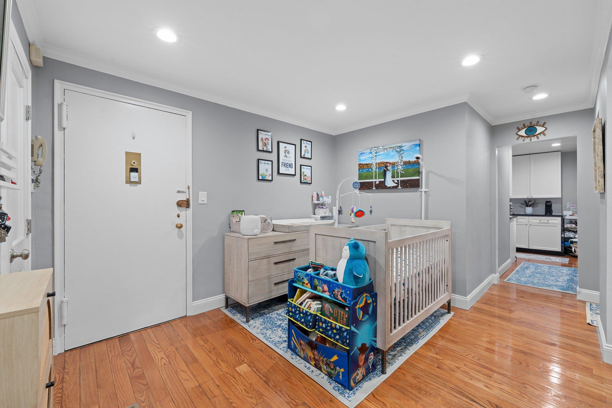 35 Knightsbridge Road Road # 1G, Great Neck, NY 11021