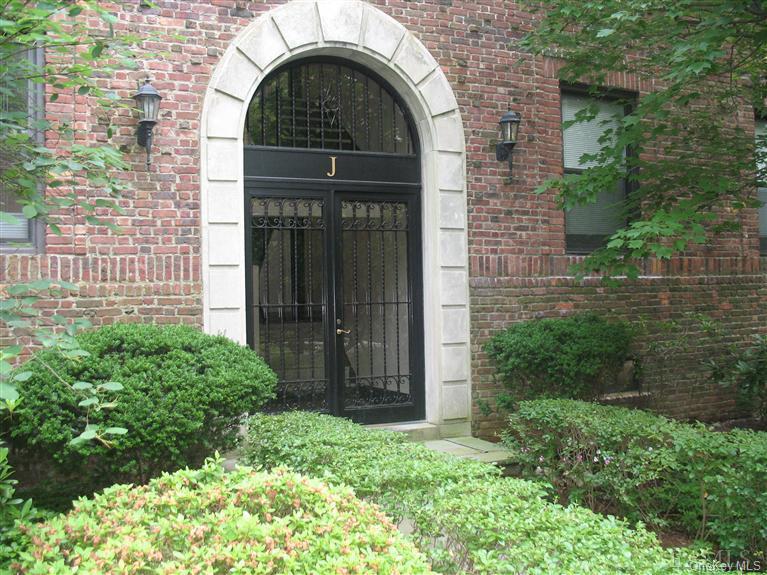 64 Sagamore Road # J1, Bronxville, NY 10708