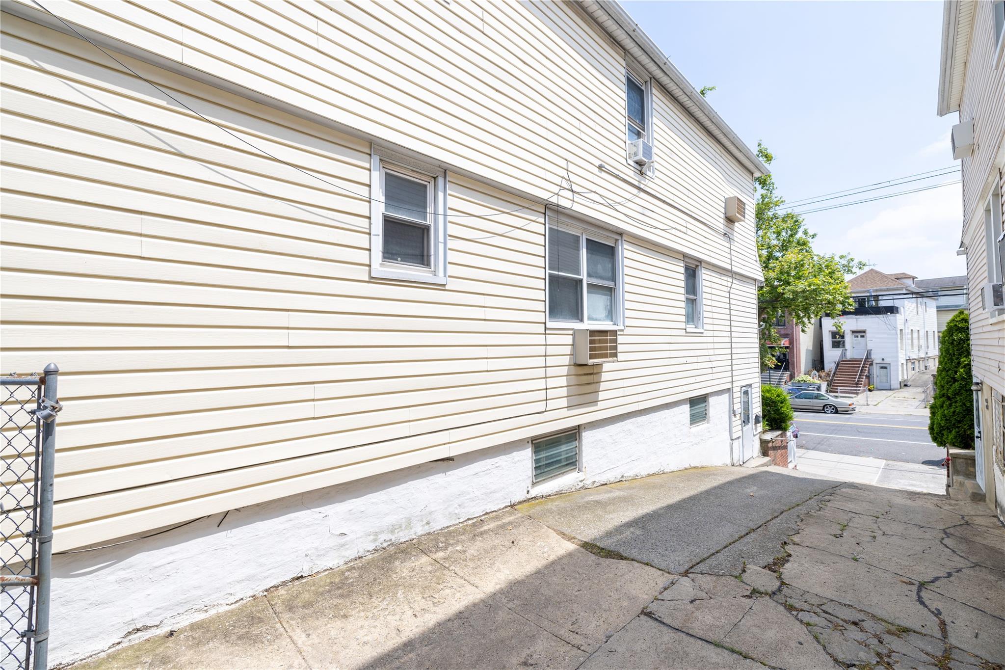 2941 Middletown Road, Bronx, NY 10461
