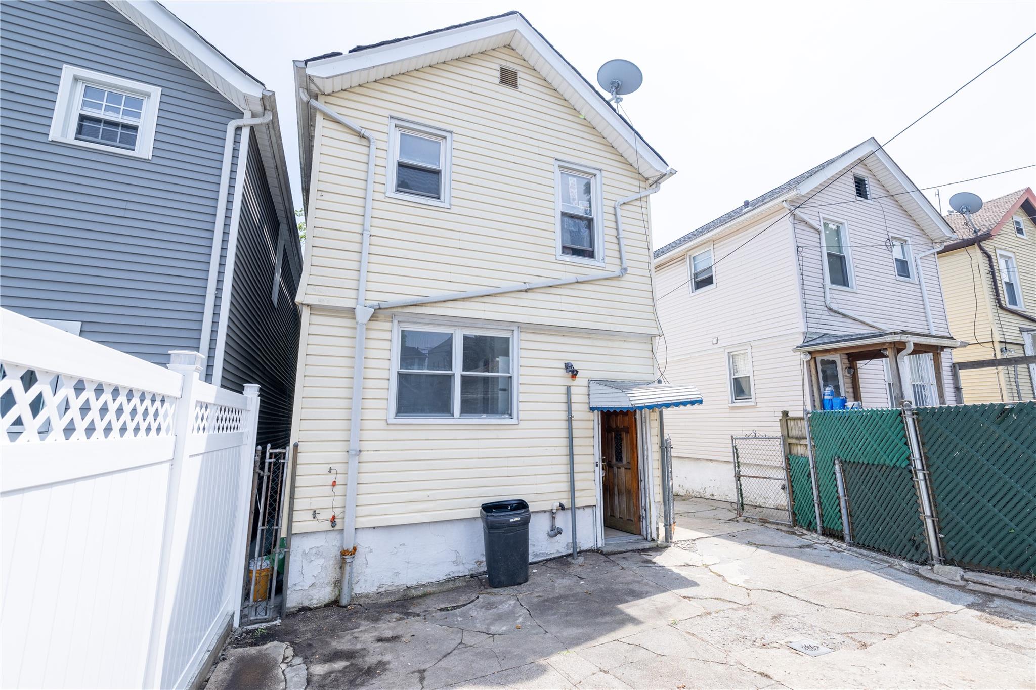 2941 Middletown Road, Bronx, NY 10461