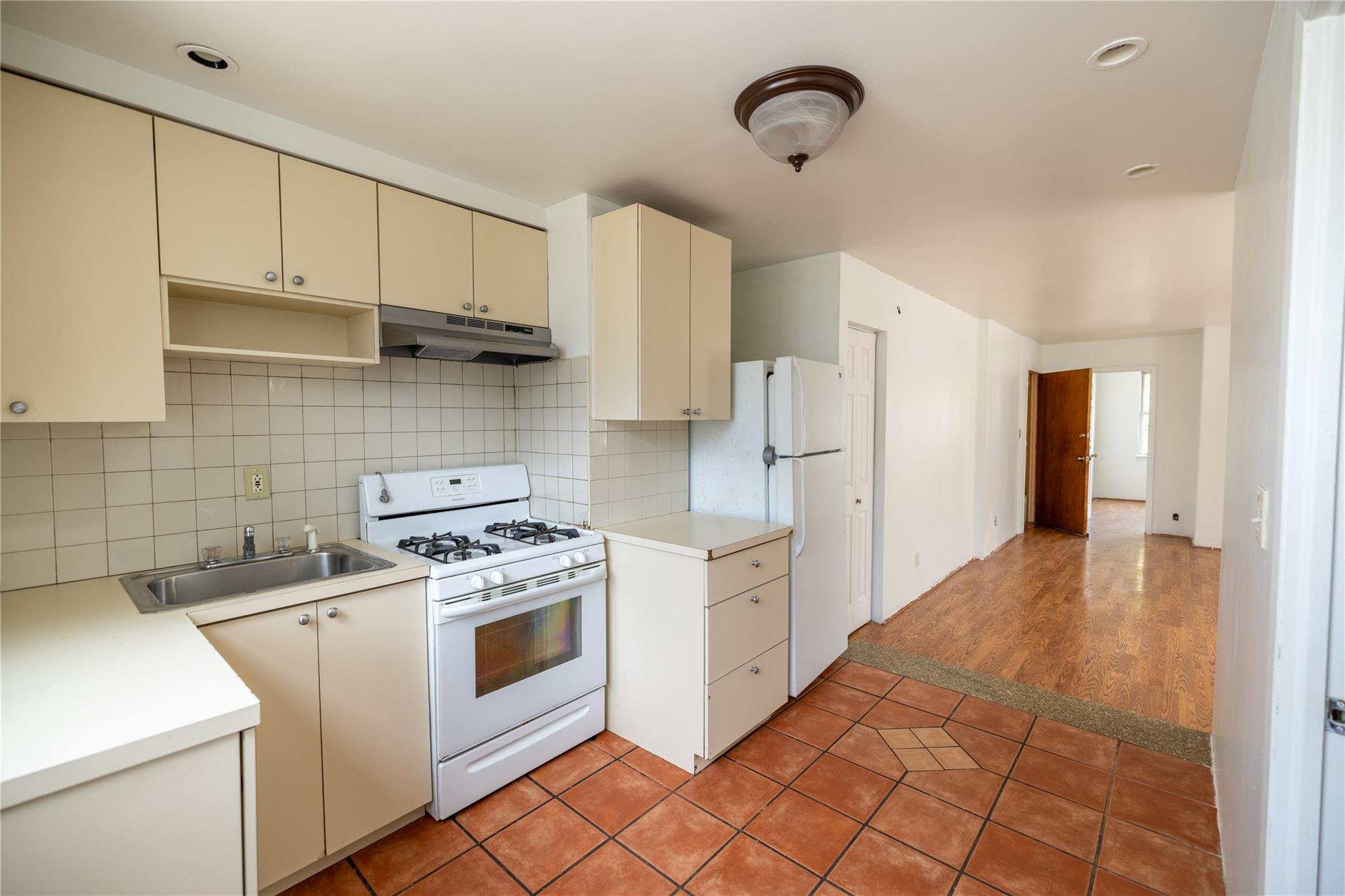 2941 Middletown Road, Bronx, NY 10461