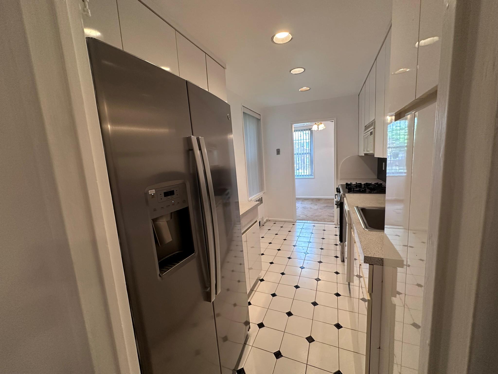 209-25 18th Avenue # 1C, Bayside, NY 11360