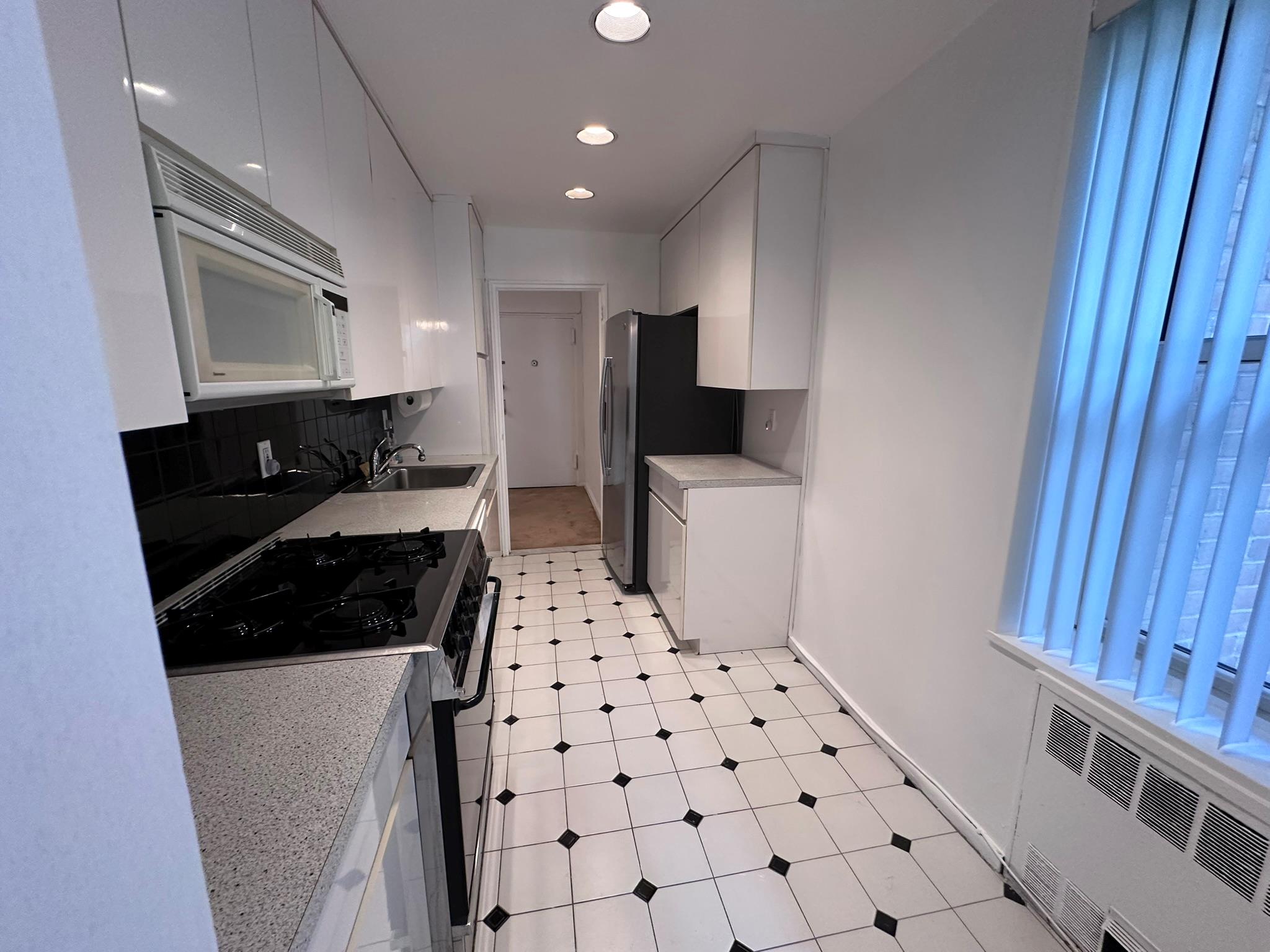 209-25 18th Avenue # 1C, Bayside, NY 11360