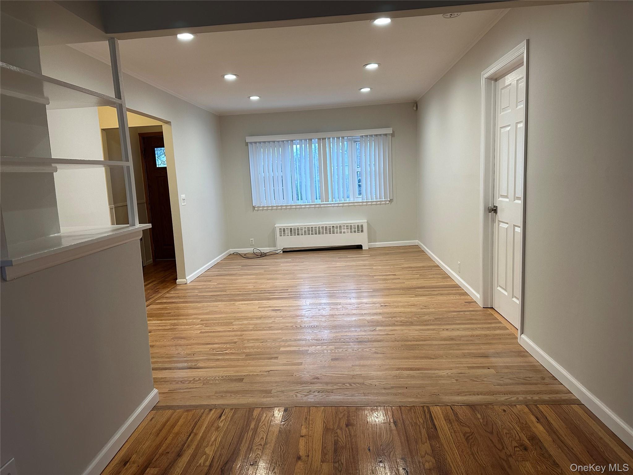 3 Wensley Road, Plainview, NY 11803