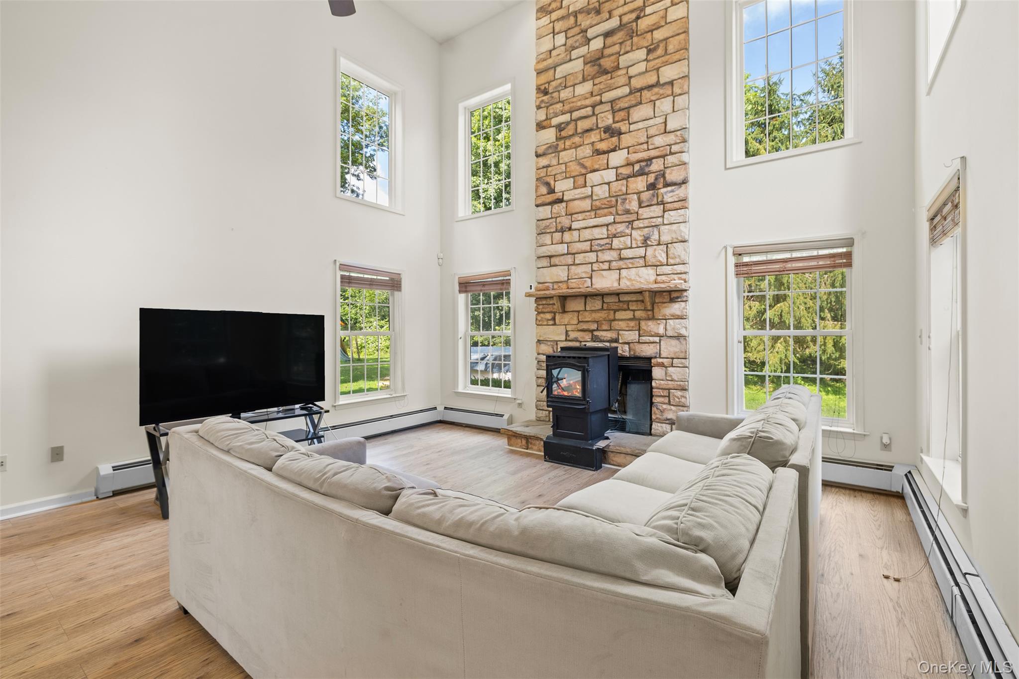 93 Elise Drive, Middletown, NY 10941