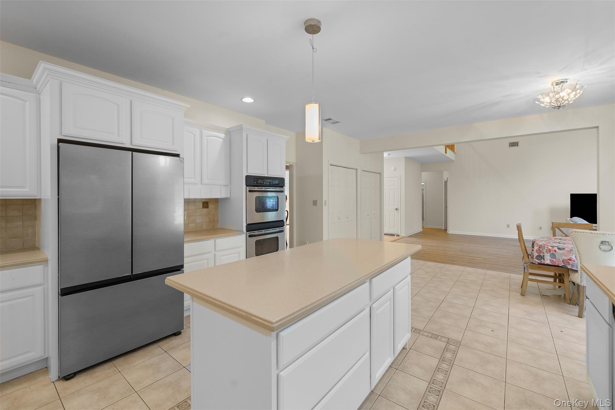 93 Elise Drive, Middletown, NY 10941