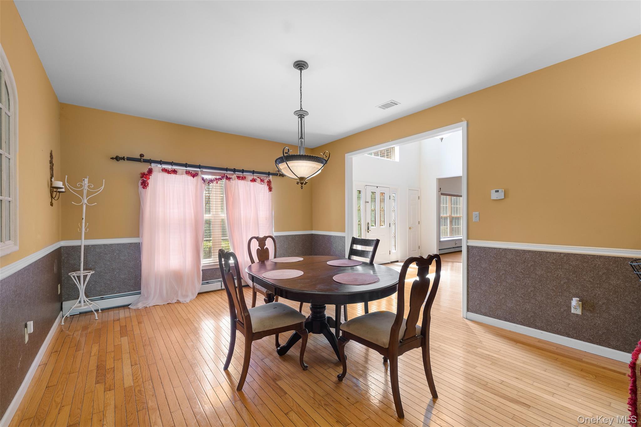 93 Elise Drive, Middletown, NY 10941