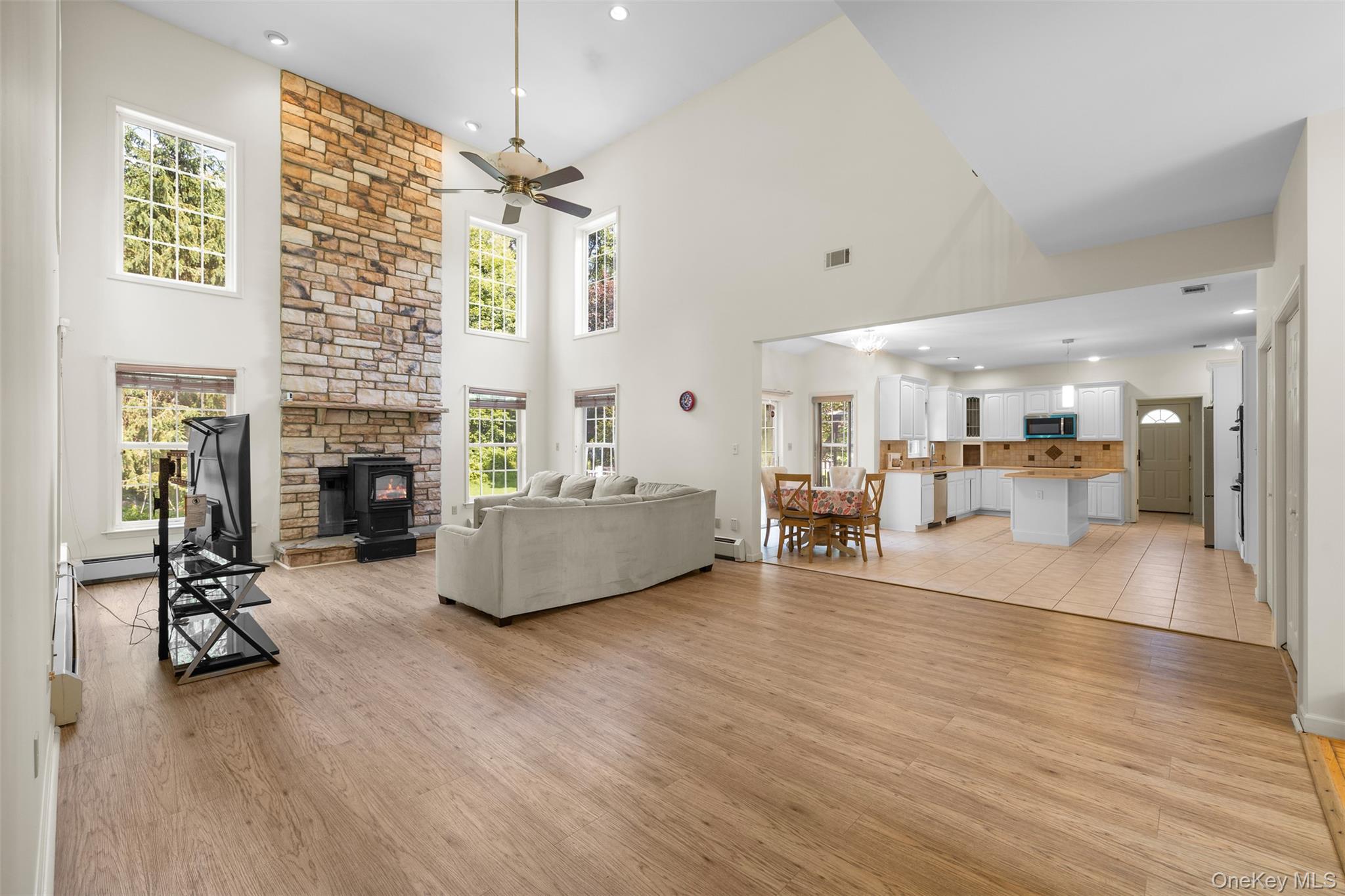 93 Elise Drive, Middletown, NY 10941