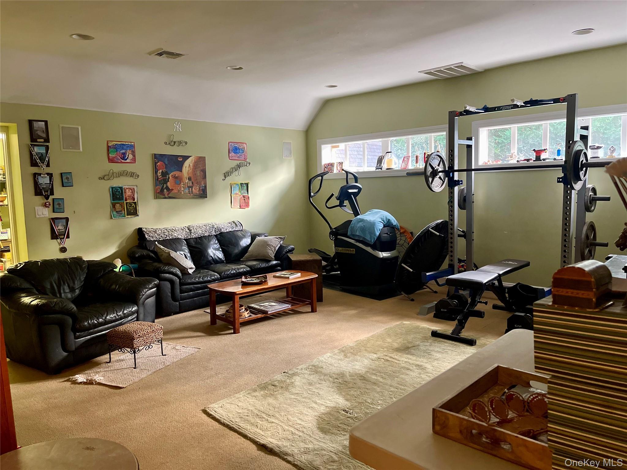 118 Highland Road, Glen Cove, NY 11542