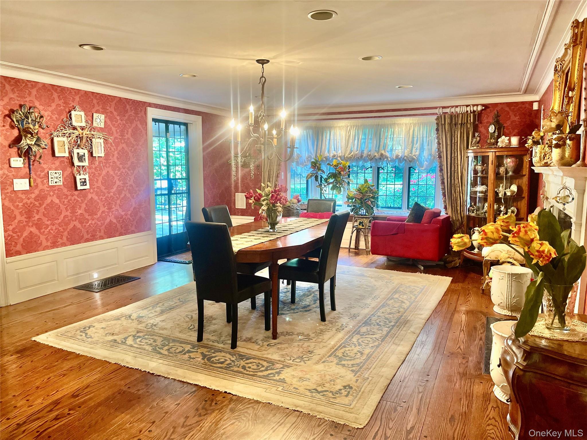 118 Highland Road, Glen Cove, NY 11542