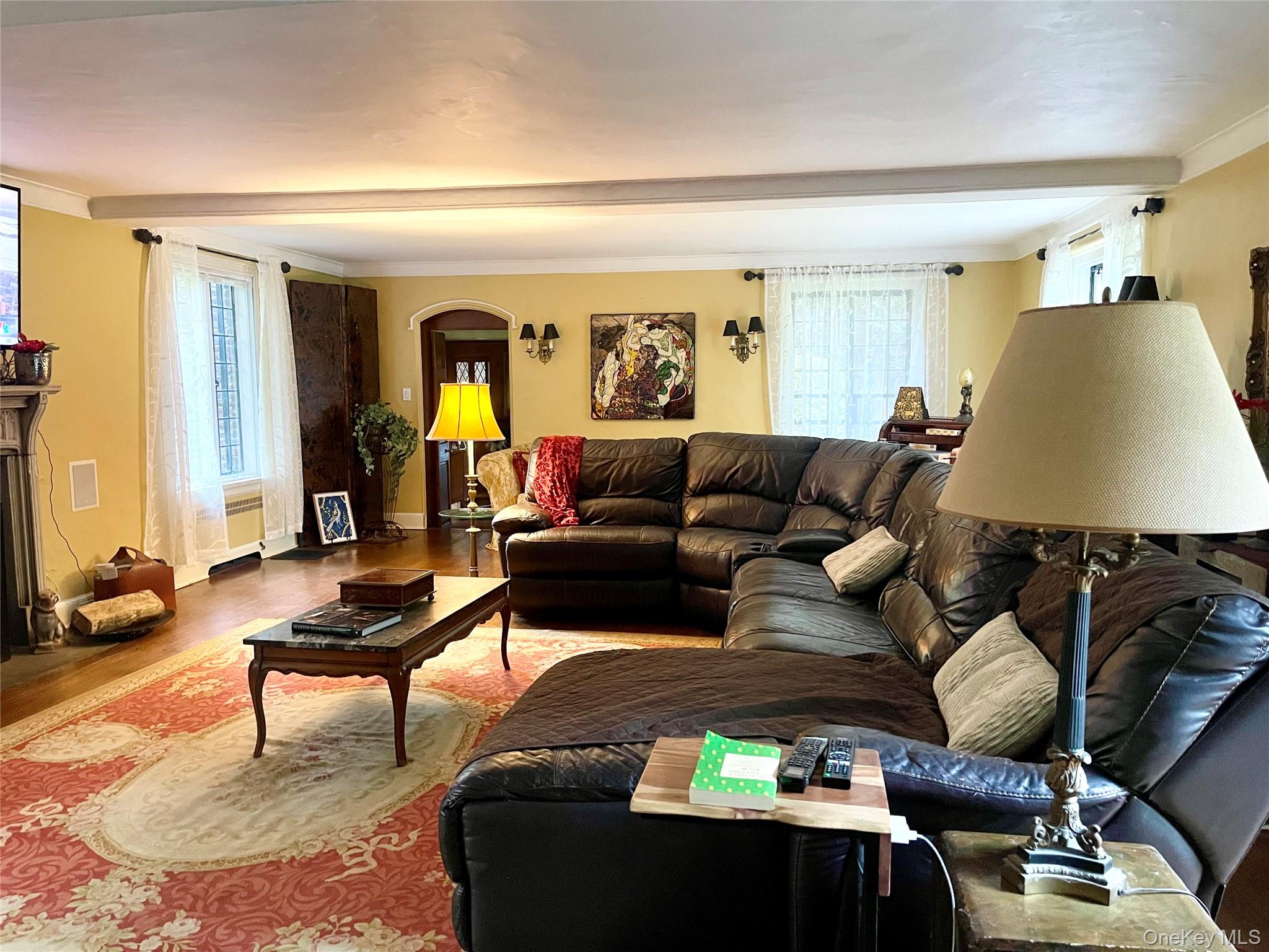 118 Highland Road, Glen Cove, NY 11542