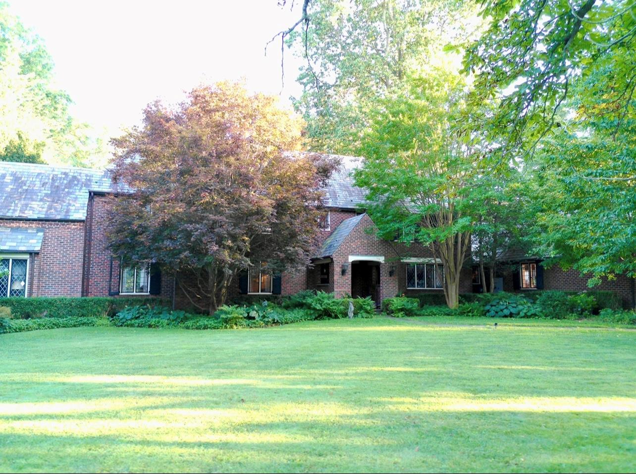 118 Highland Road, Glen Cove, NY 11542
