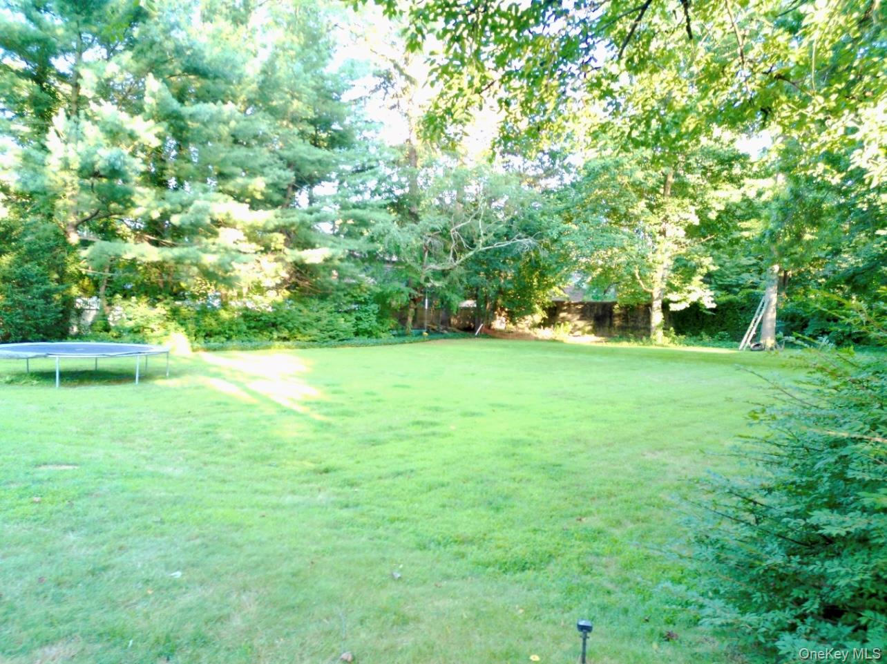 118 Highland Road, Glen Cove, NY 11542