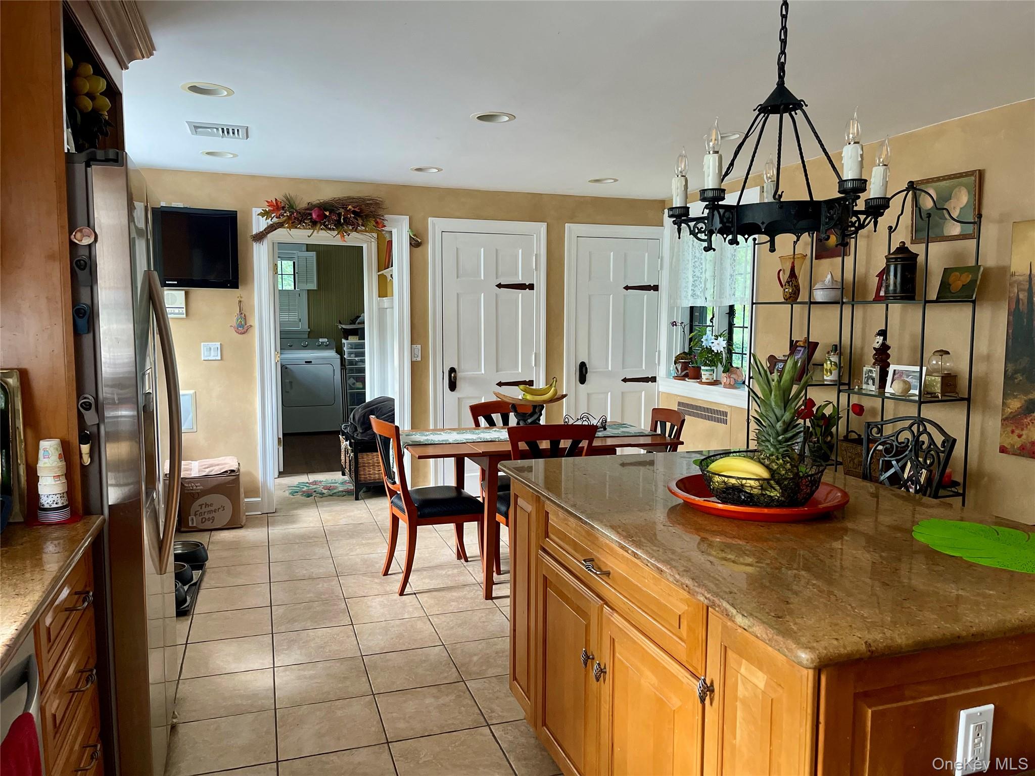 118 Highland Road, Glen Cove, NY 11542