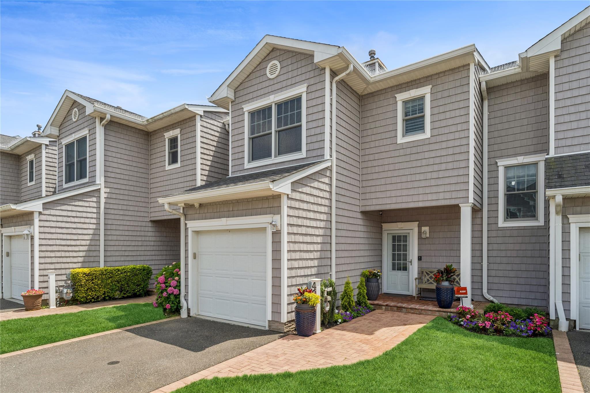 43 Ocean Watch, Freeport, NY 11520