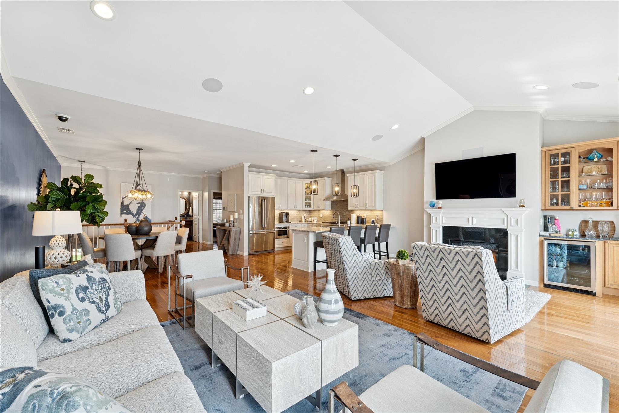 43 Ocean Watch, Freeport, NY 11520