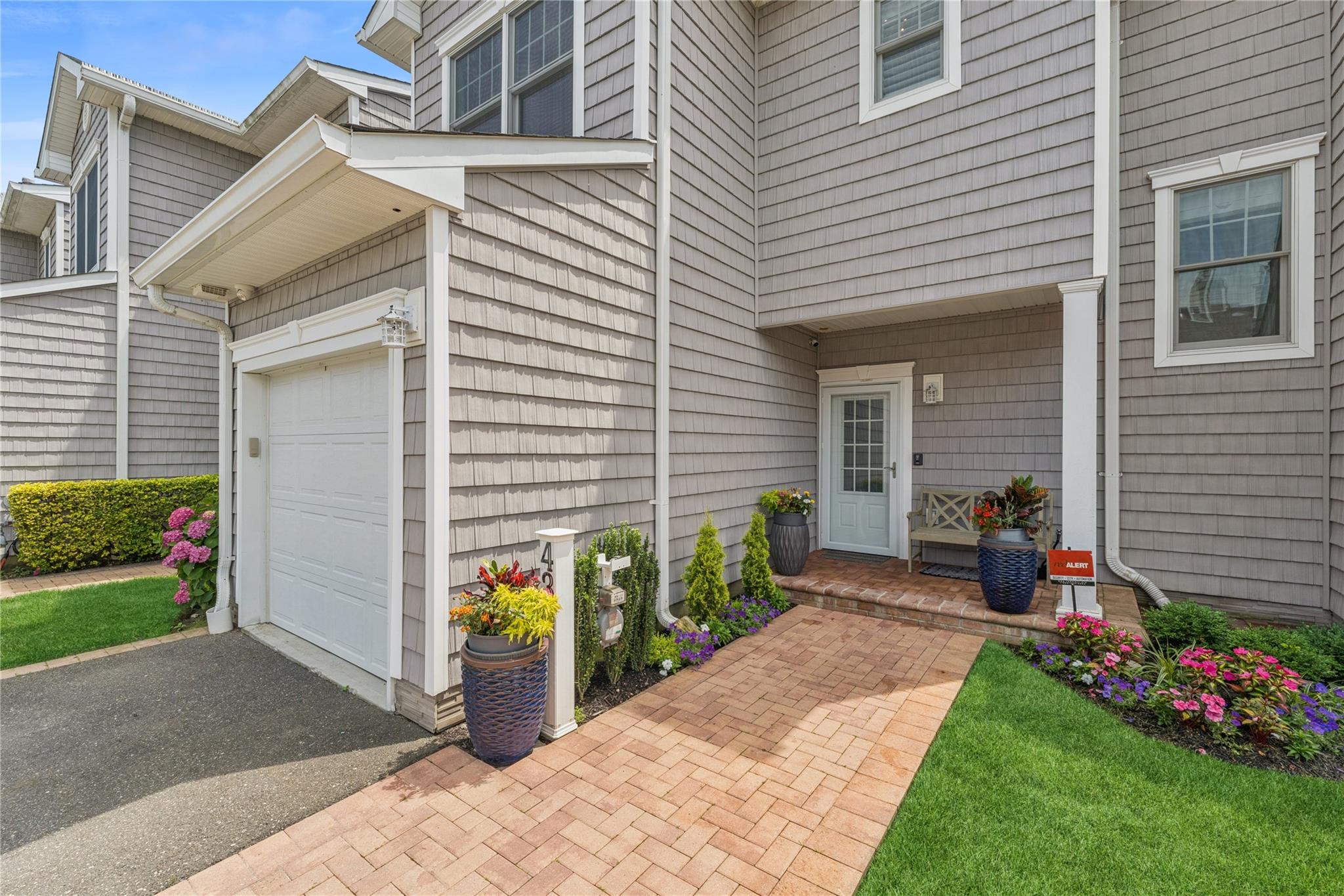 43 Ocean Watch, Freeport, NY 11520