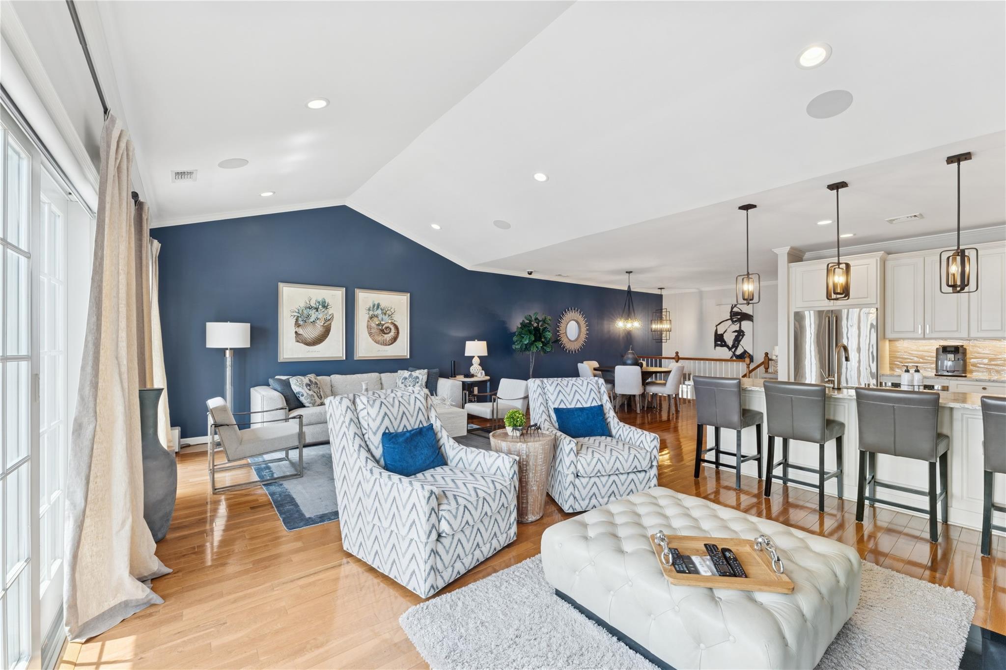 43 Ocean Watch, Freeport, NY 11520