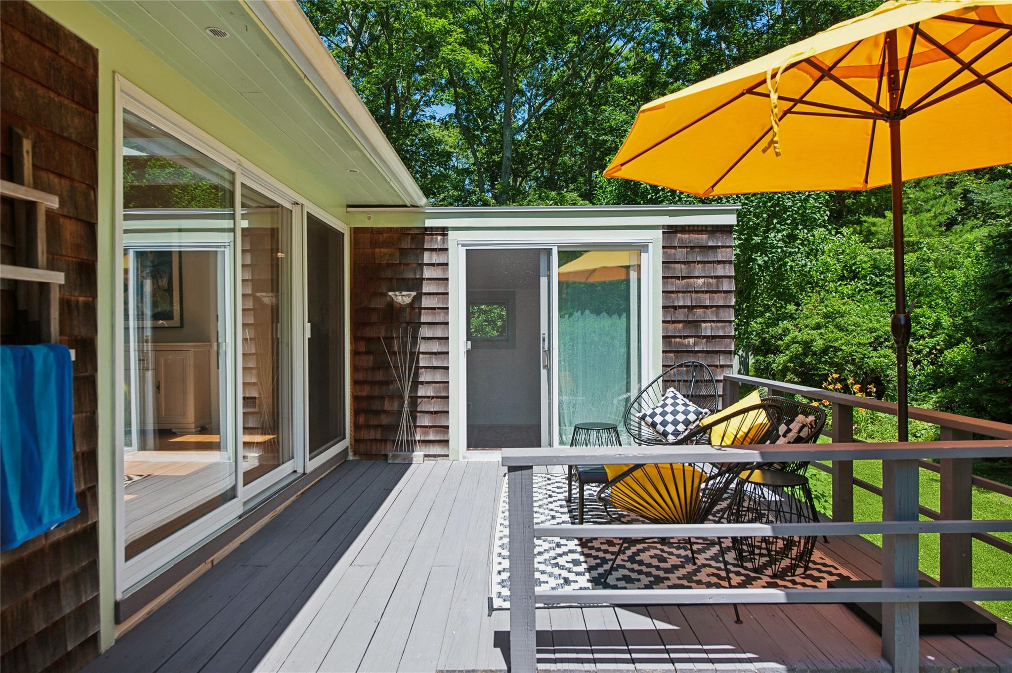 6 Randall Road, Southampton, NY 11968