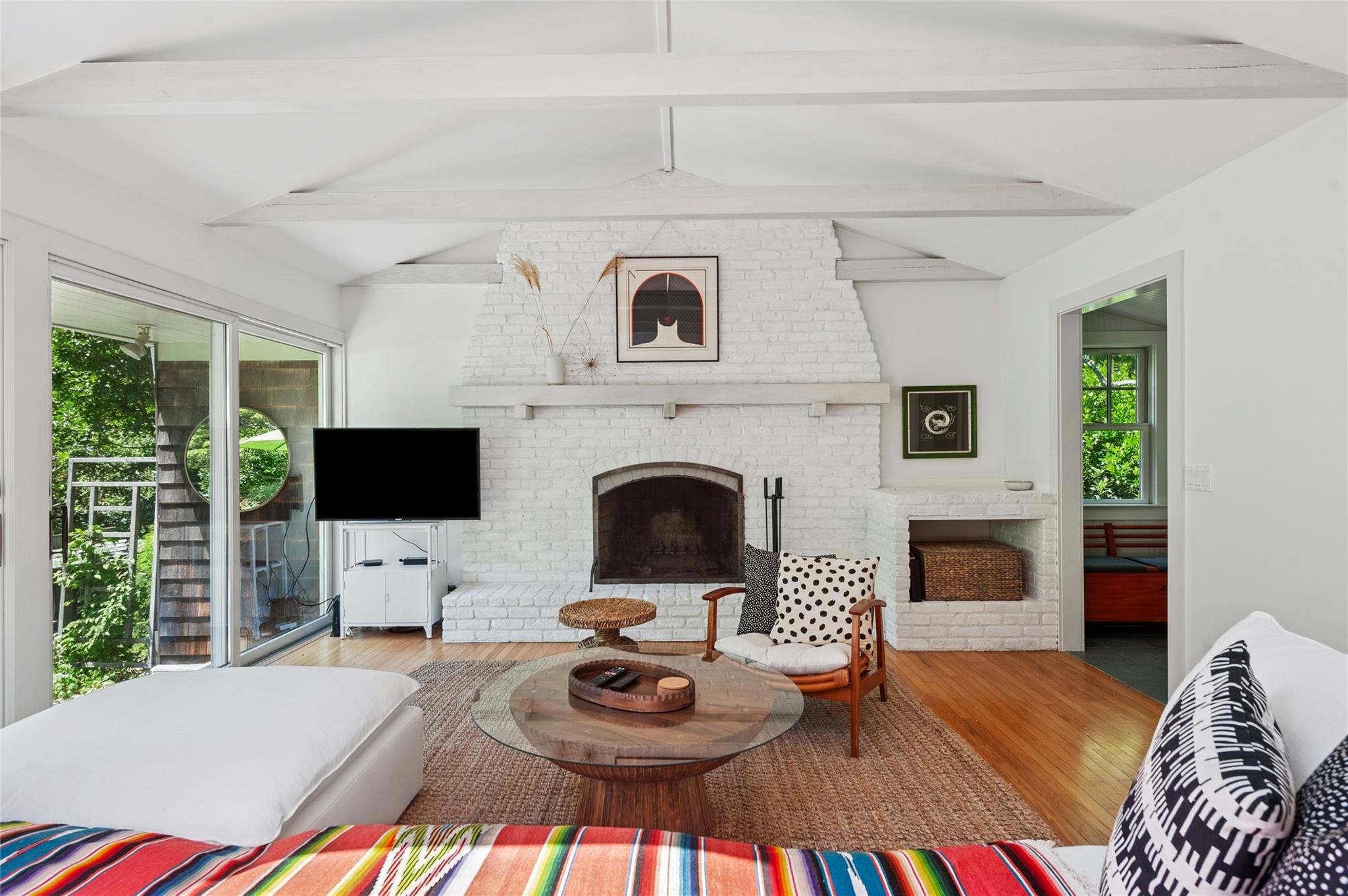 6 Randall Road, Southampton, NY 11968