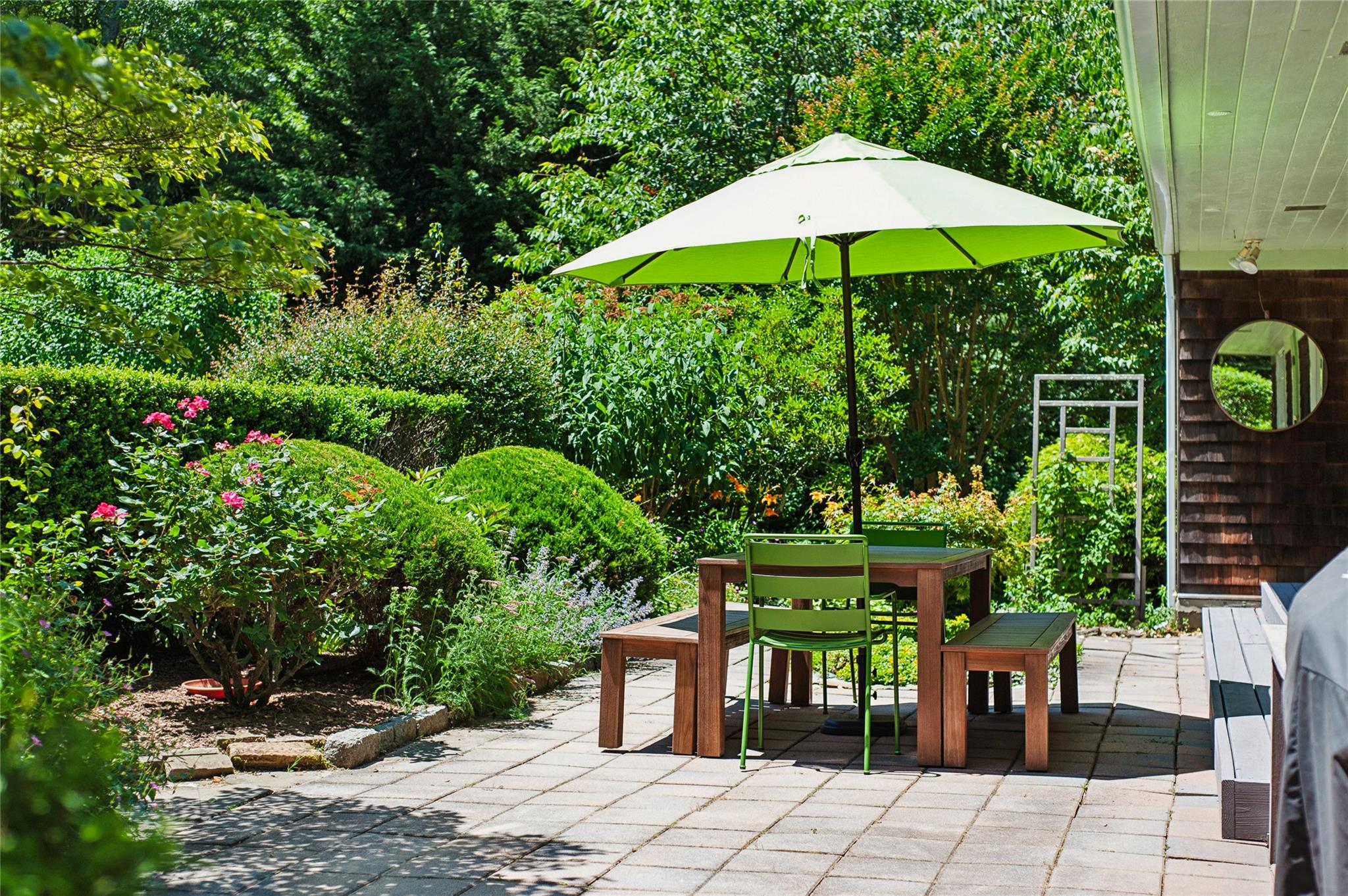 6 Randall Road, Southampton, NY 11968