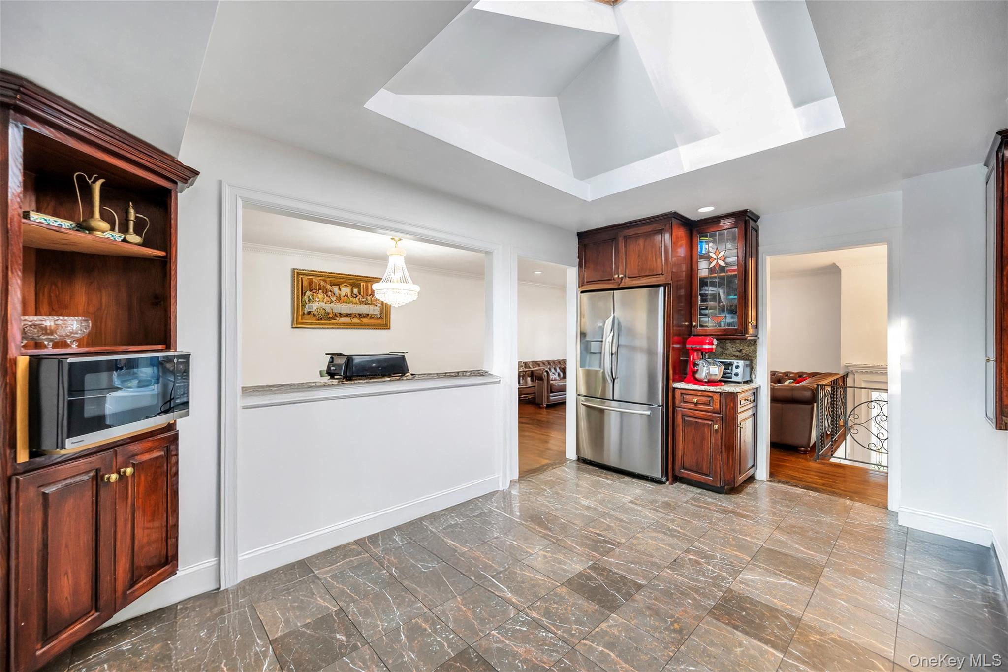 15 Fairway Drive, Old Bethpage, NY 11804