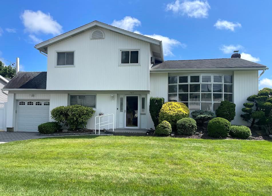 302 Balchen Street, Massapequa Park, NY 11762