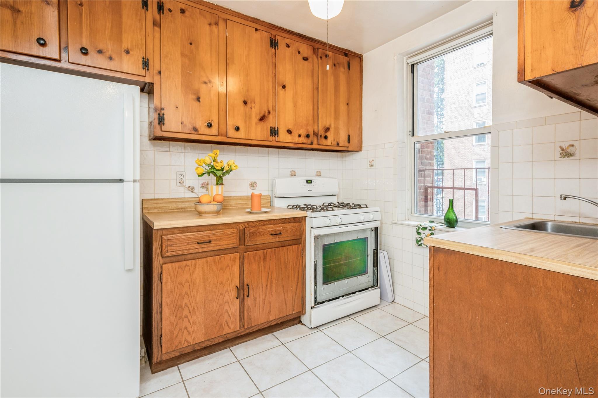 2 Louisiana Avenue # 3C, Bronxville, NY 10708