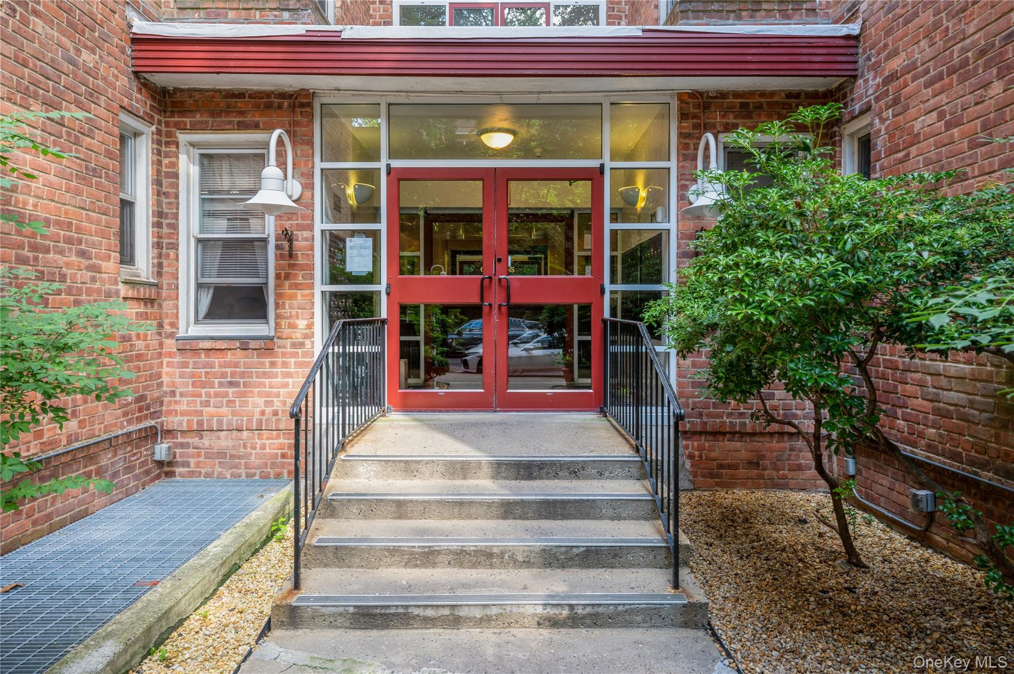 2 Louisiana Avenue # 3C, Bronxville, NY 10708