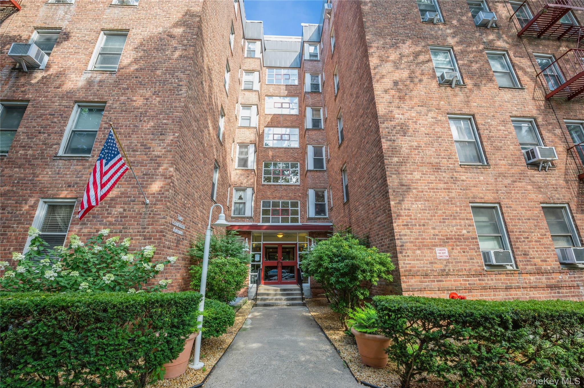 2 Louisiana Avenue # 3C, Bronxville, NY 10708