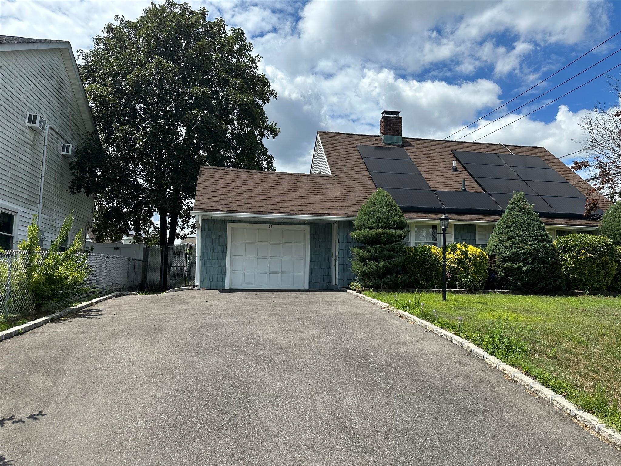 173 Bloomingdale Road, Levittown, NY 11756