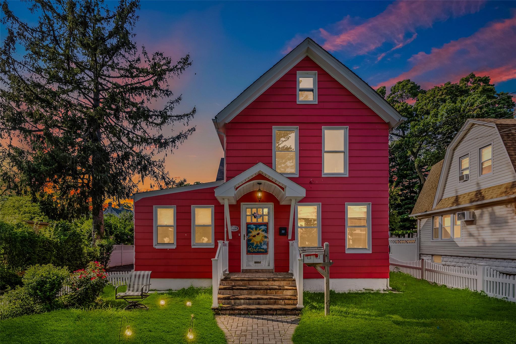 2814 Weeks Avenue, Oceanside, NY 11572