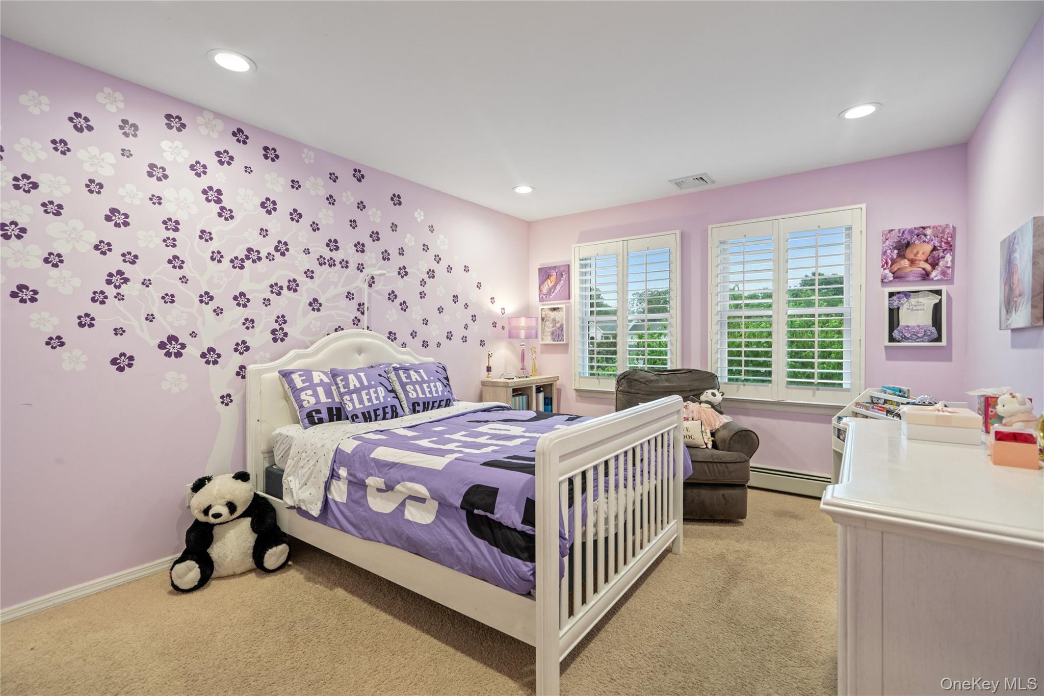 15 Victoria Court, Oakdale, NY 11769