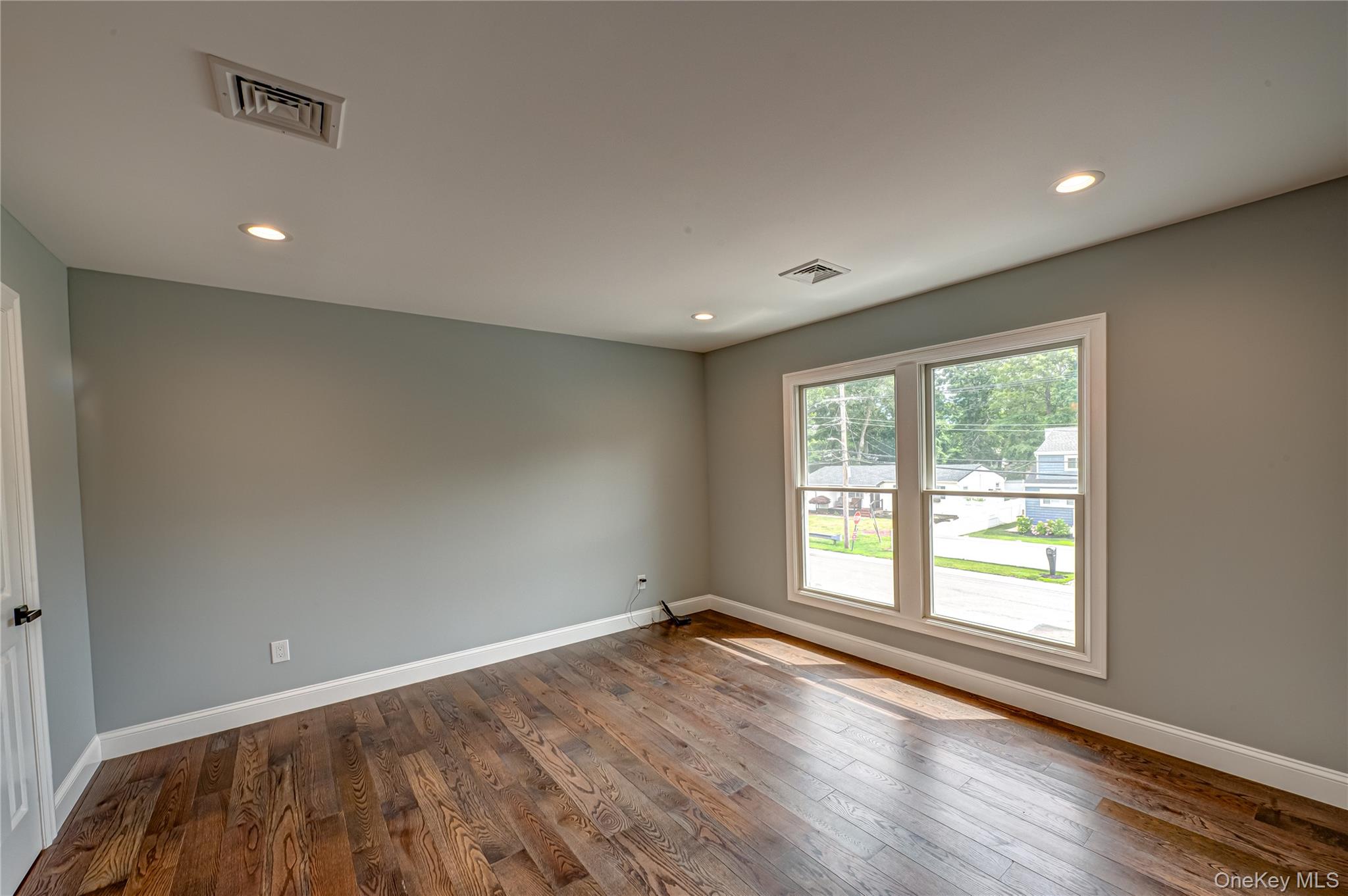 30 Johns Neck Road, Shirley, NY 11967