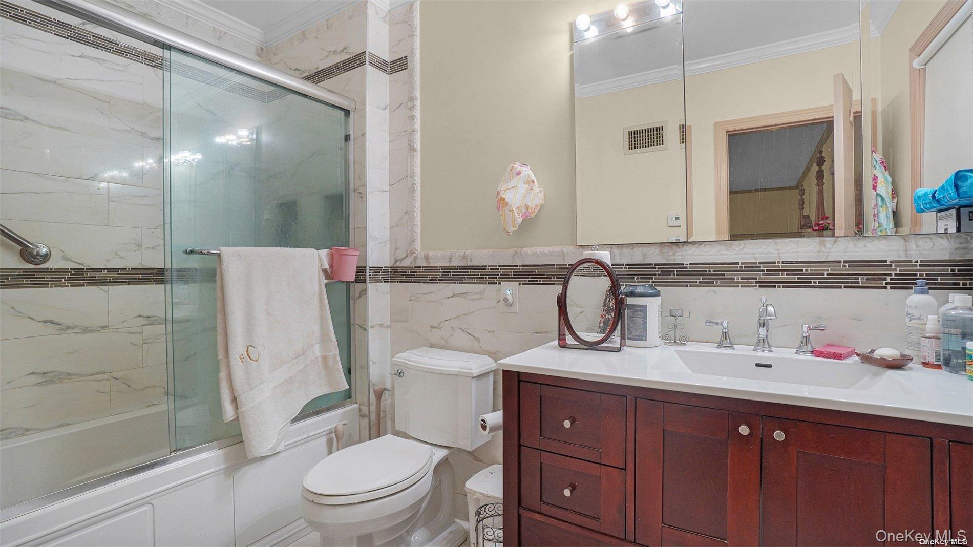 140 Long Drive, Hempstead, NY 11550