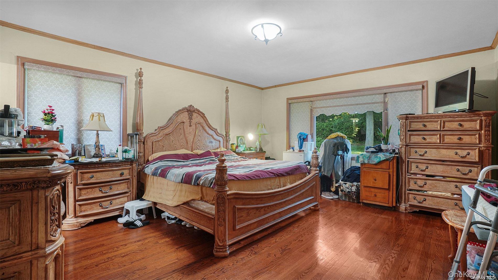 140 Long Drive, Hempstead, NY 11550