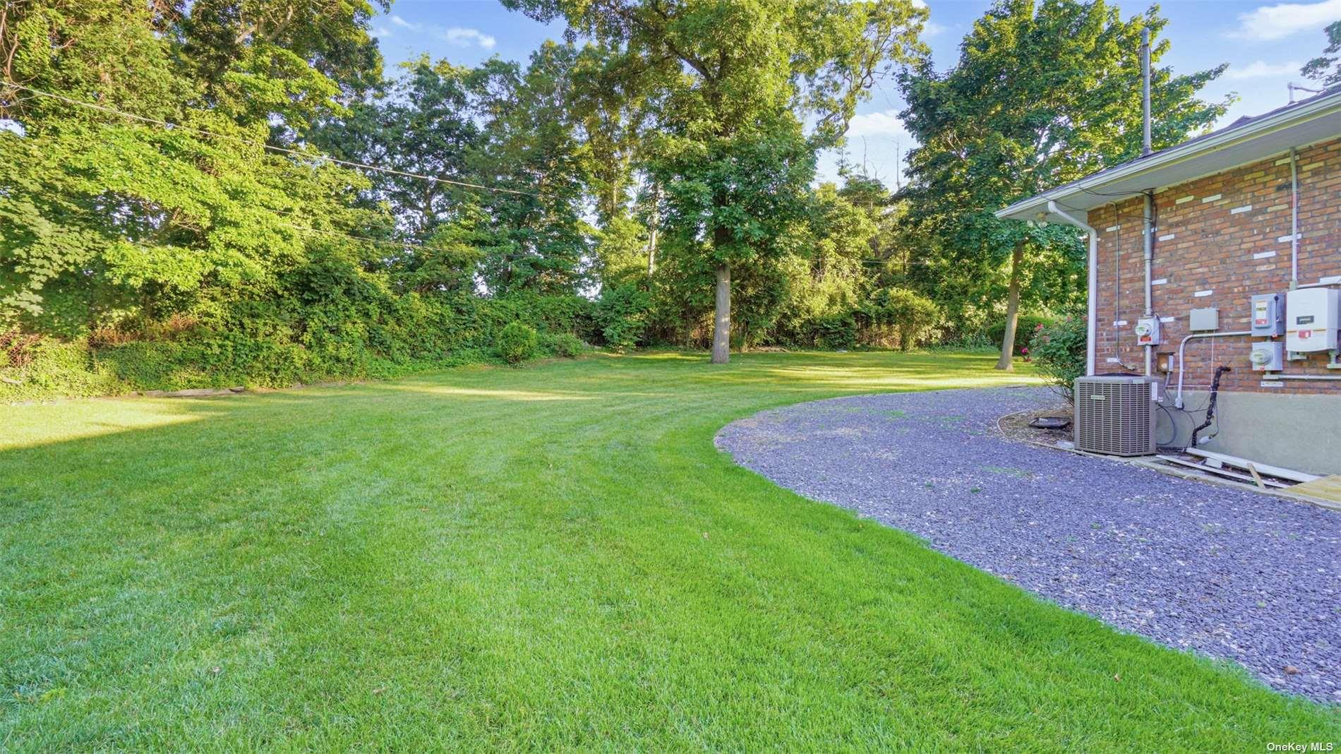 140 Long Drive, Hempstead, NY 11550