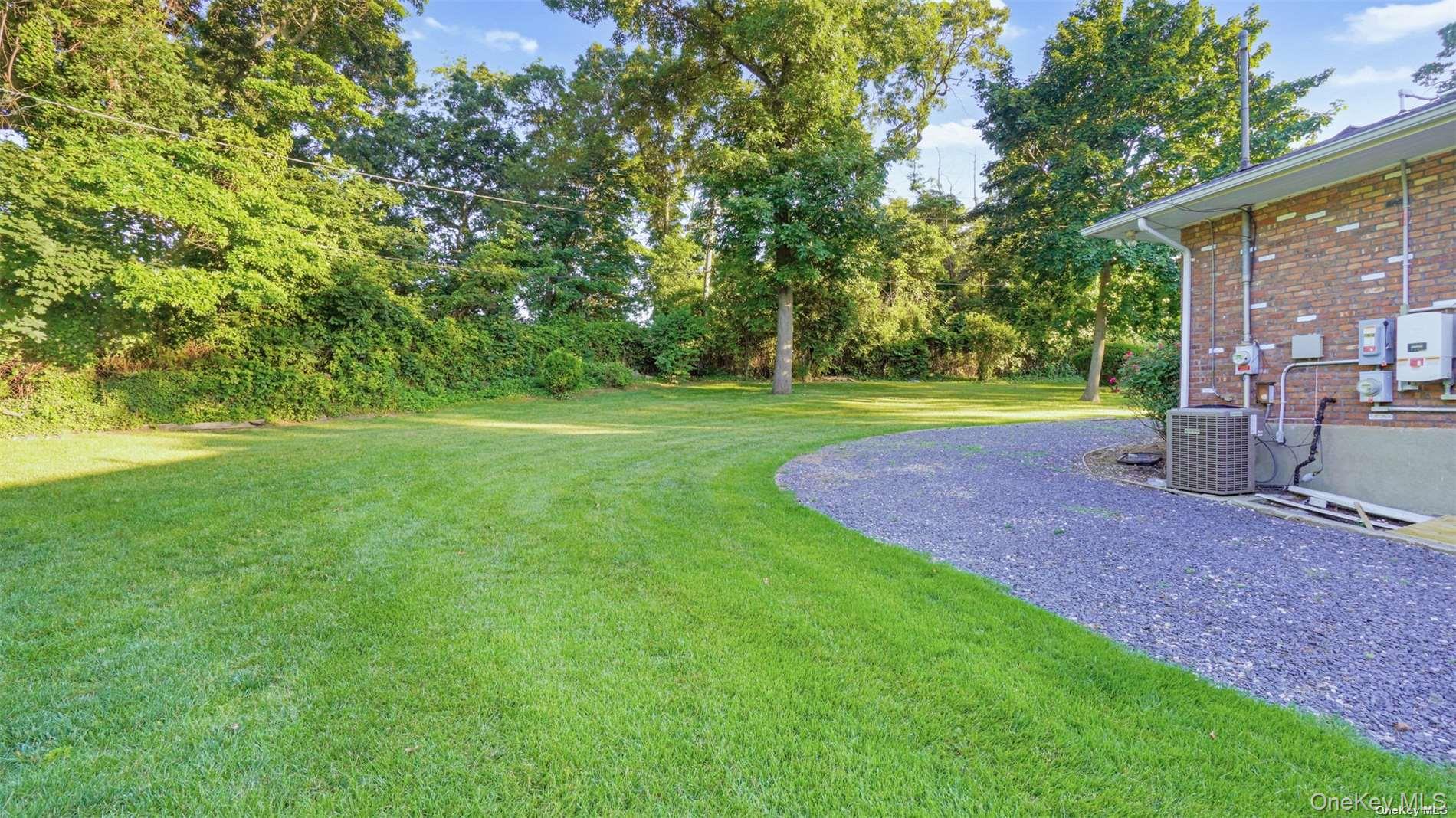 140 Long Drive, Hempstead, NY 11550