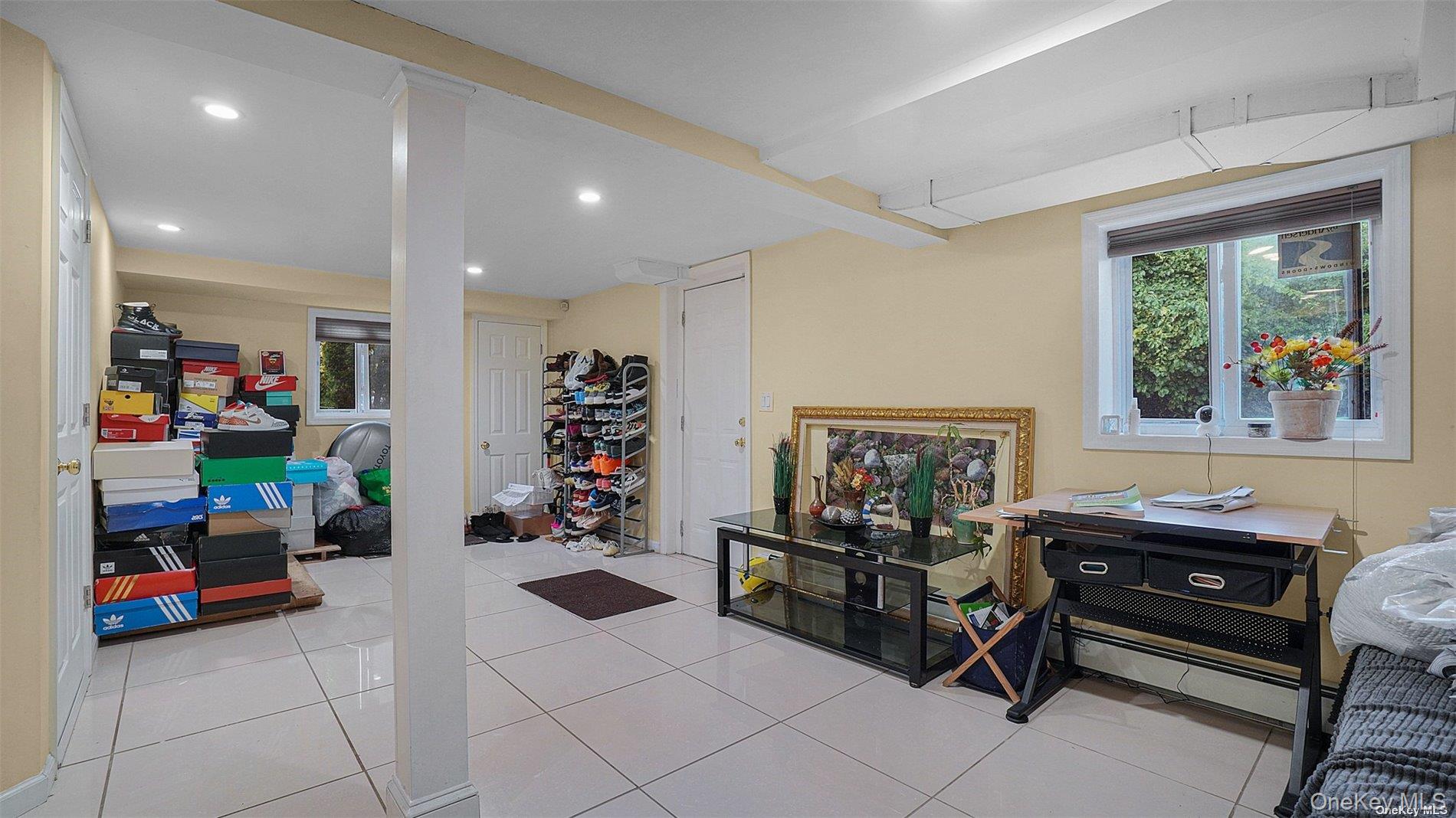 140 Long Drive, Hempstead, NY 11550