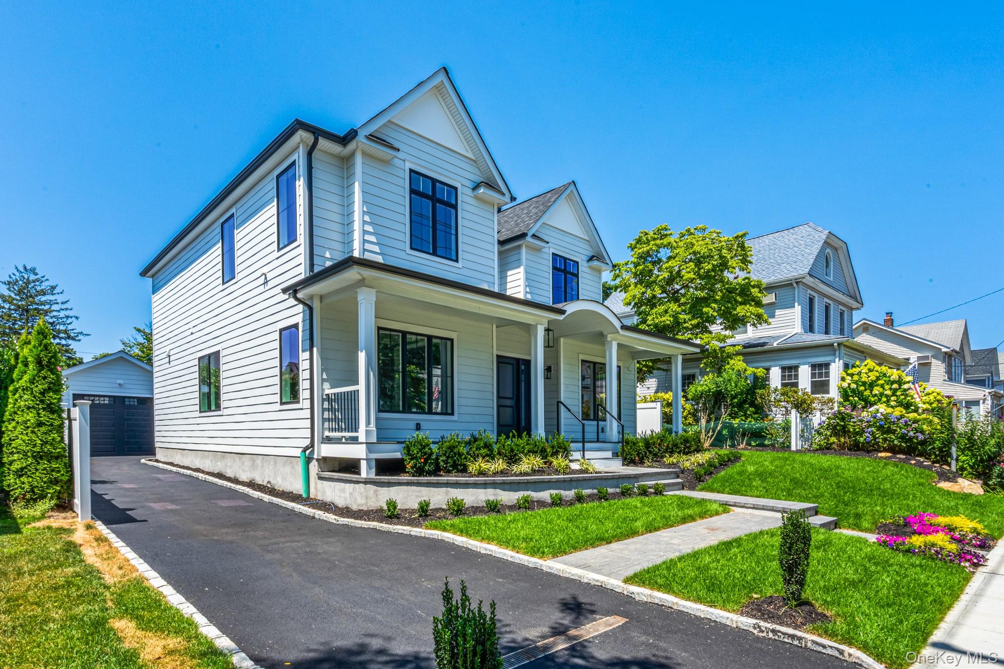 22 N Maryland Avenue, Port Washington, NY 11050