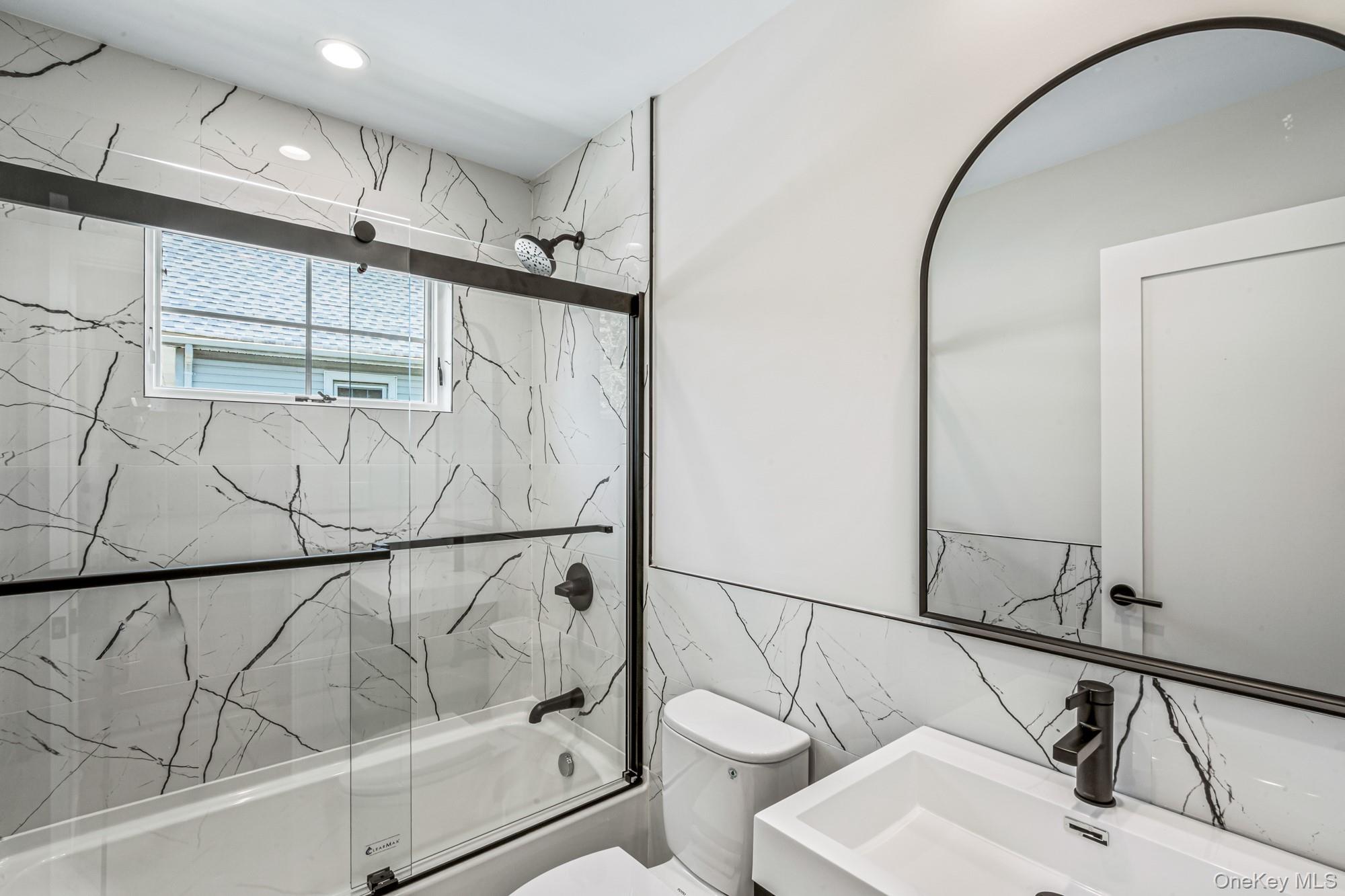 22 N Maryland Avenue, Port Washington, NY 11050