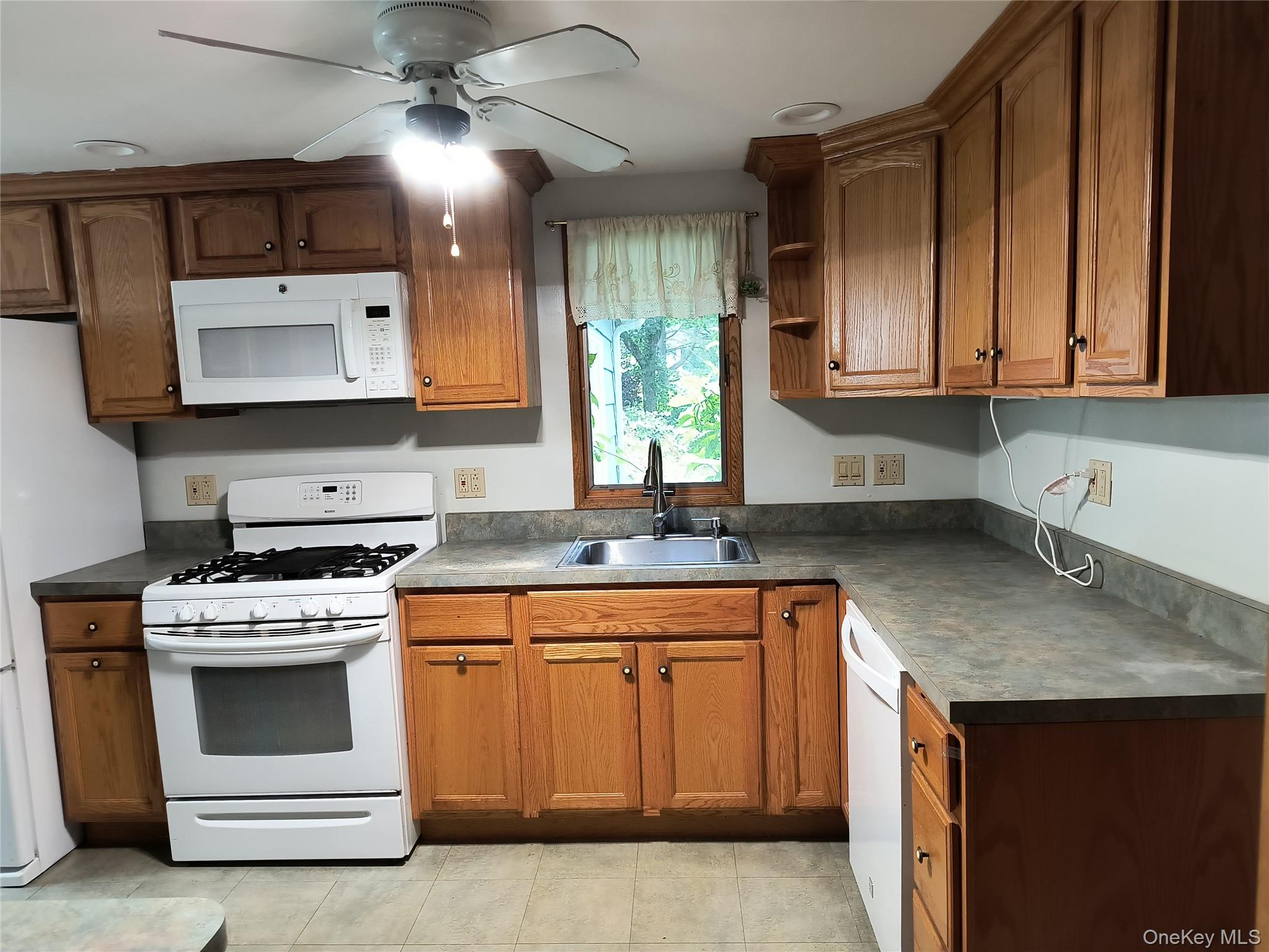 3 Saint Anne Drive, New Windsor, NY 12553