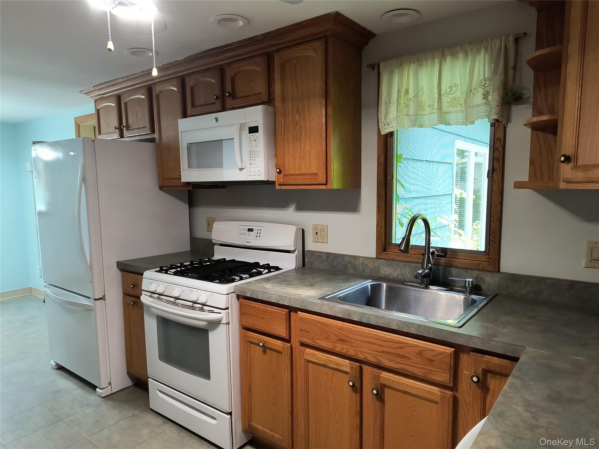 3 Saint Anne Drive, New Windsor, NY 12553