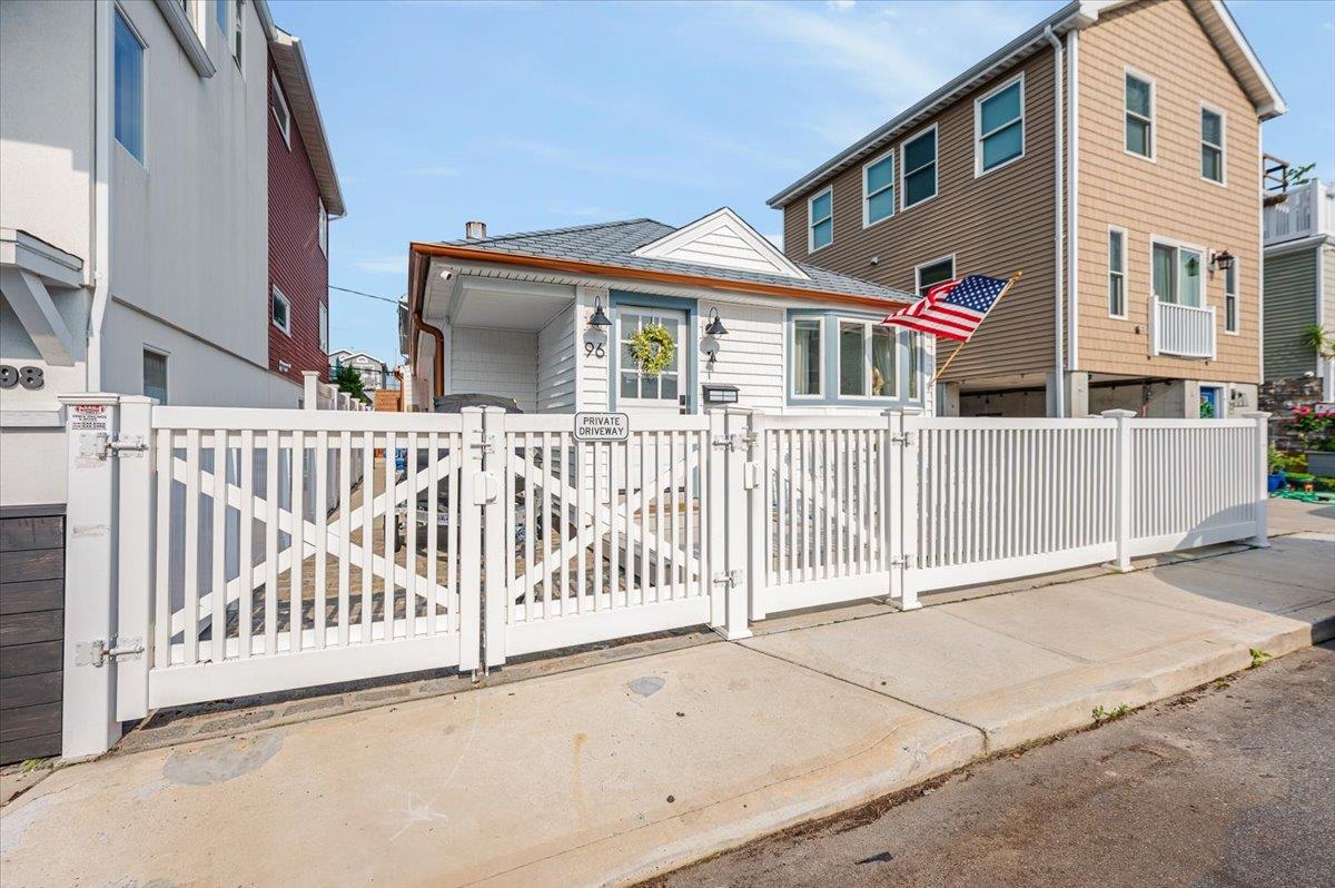 96 Alabama Street, Long Beach, NY 11561
