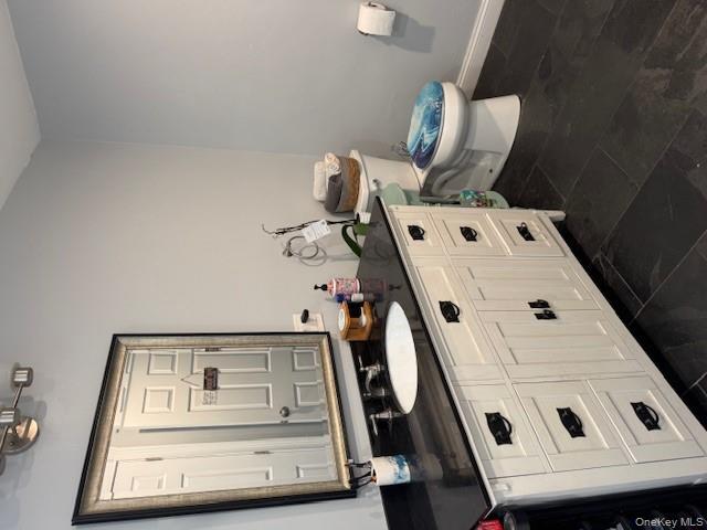 42 Bulaire Road, East Rockaway, NY 11518